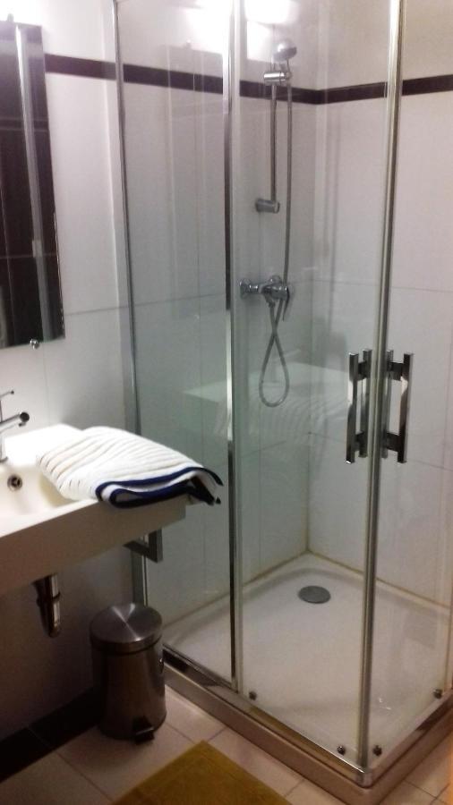Le Vitrail Chambre Equipee Sans Service Repas Yvetot-Bocage Zewnętrze zdjęcie